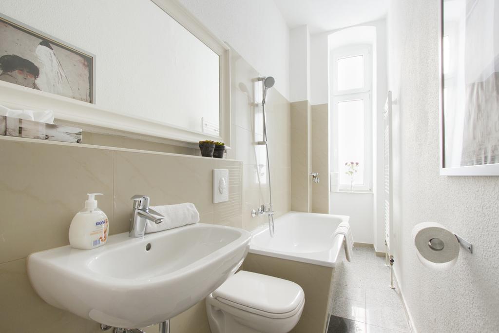 Primeflats - Apartments Genter Berlin-Wedding Exteriör bild